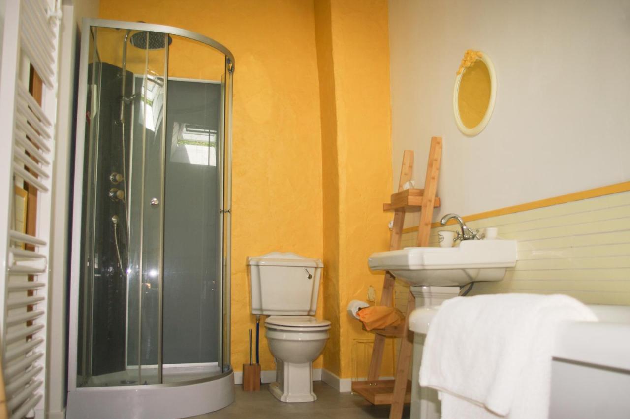 Ferienwohnung Entre Pierre Et Bois Saint-Savinien Exterior foto